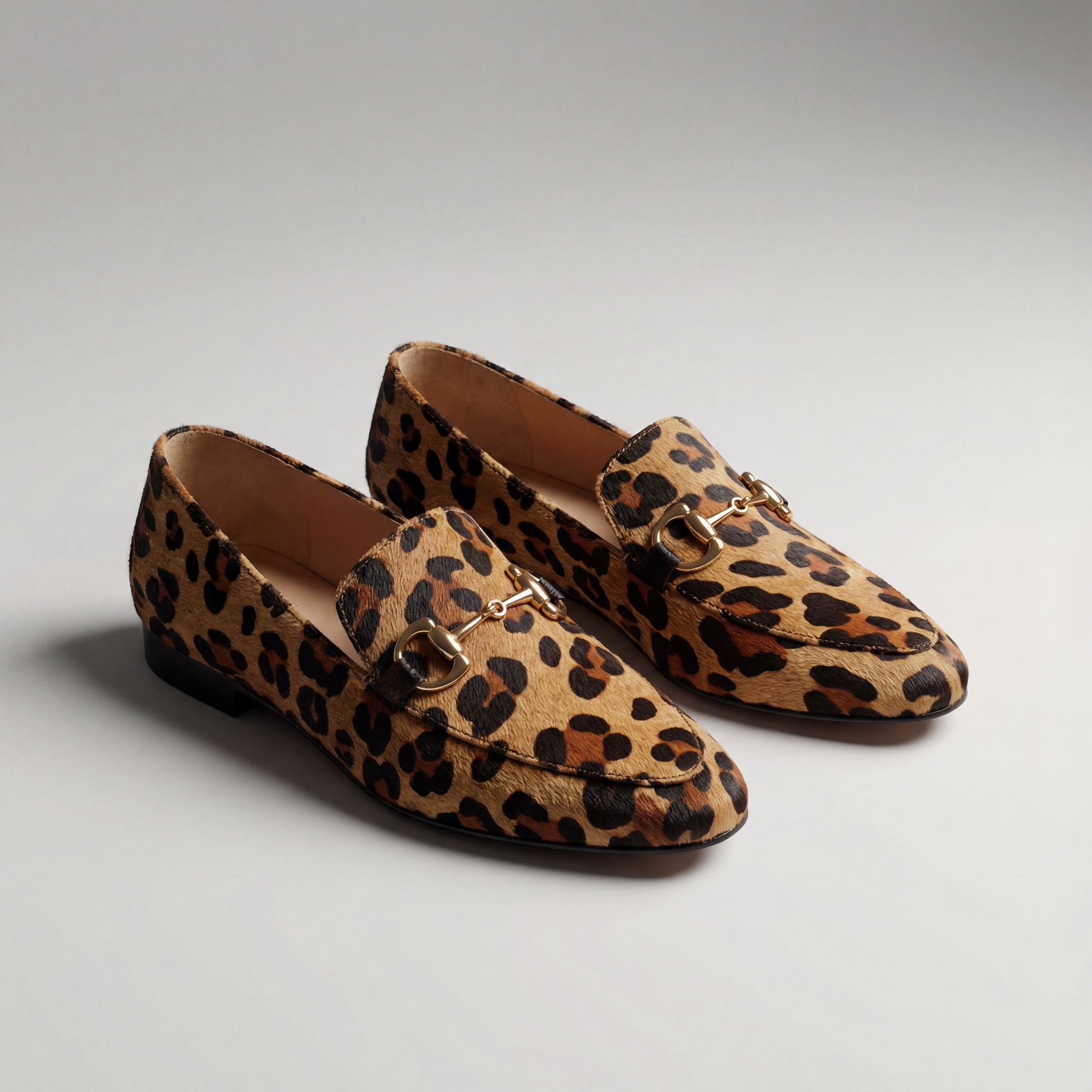 Sienna | Loafer With Metallic Detail